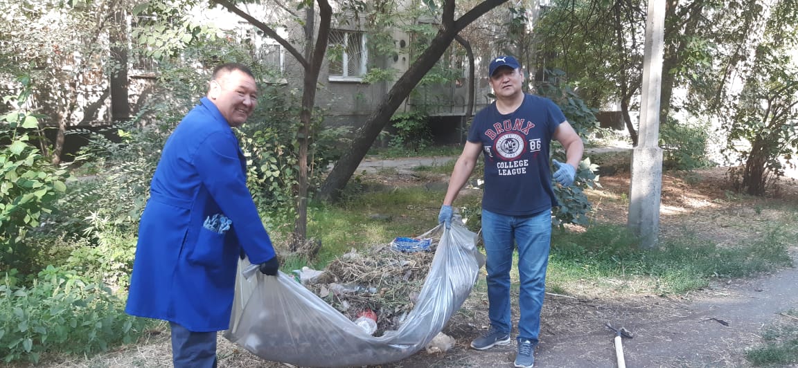 Работники Агентства по защите депозитов Кыргызской Республики приняли участие во Всемирном дне чистоты.