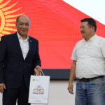 Кыргыз Республикасынын Депозиттерди коргоо боюнча агенттиги, Кыргыз Республикасынын Президентине караштуу Мамлекеттик тил жана тил саясаты боюнча улуттук комиссия тарабынан 23-сентябрь-Мамлекеттик тил күнүнө арналып уюштурулган расмий жыйынга катышты.